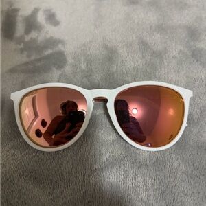 Stylish White Sunglasses with Pink Lenses